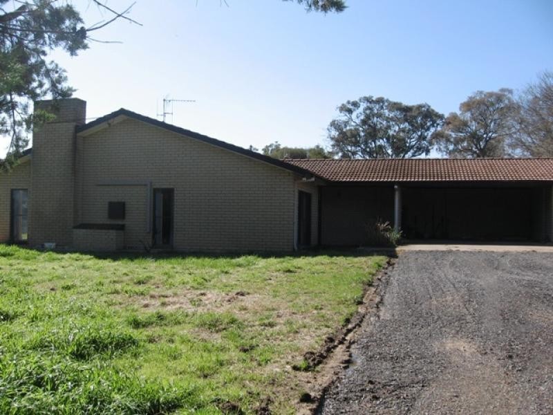 214 Kaveneys Road, Hall ACT 2618