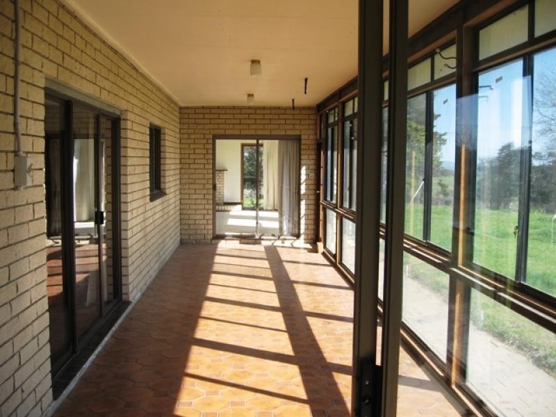 214 Kaveneys Road, Hall ACT 2618