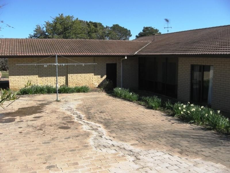214 Kaveneys Road, Hall ACT 2618