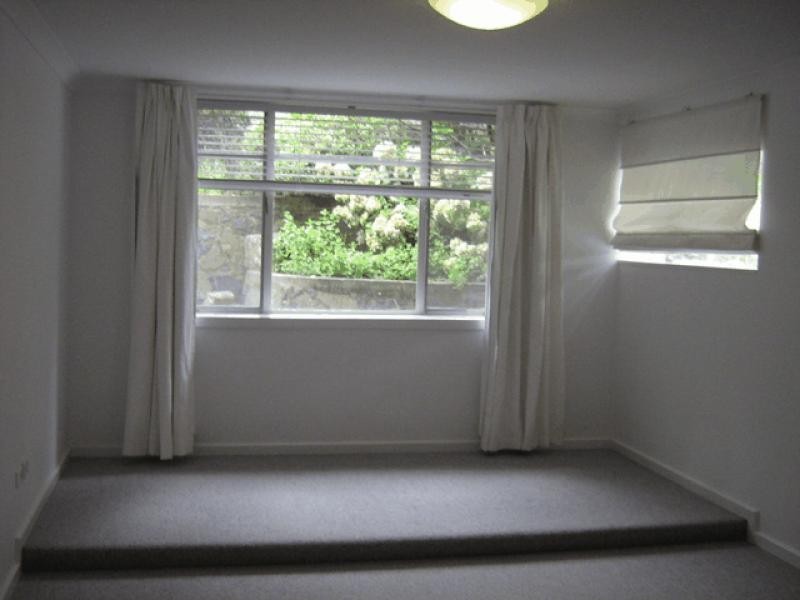 16 Sabine Close, Garran ACT 2605