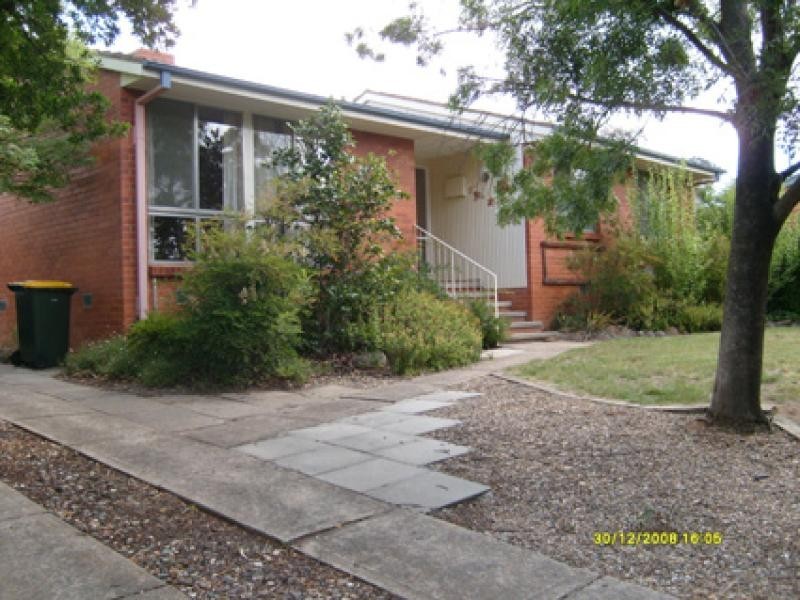25 Biraban Place, Macquarie ACT 2614
