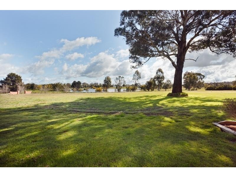 3 Lakeview Drive, Murrumbateman NSW 2582