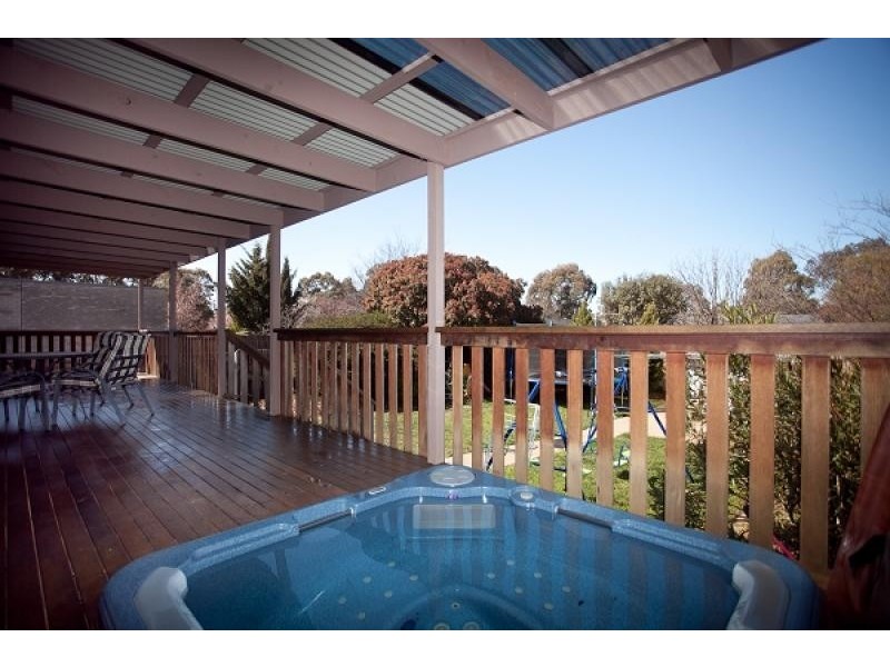 68 Ashkanasy Crescent, Evatt ACT 2617