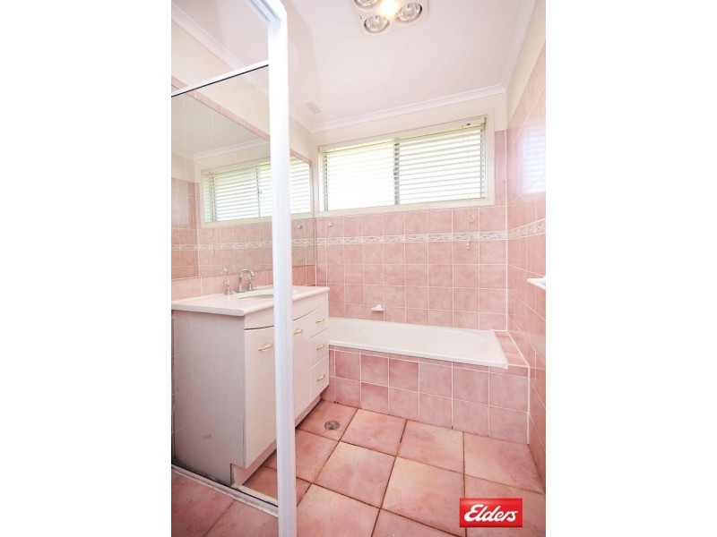 100 Macrossan Crescent, Latham ACT 2615