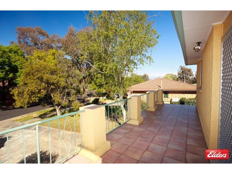 100 Macrossan Crescent, Latham ACT 2615
