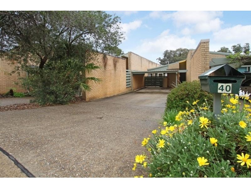 40 Gillespie Street, Weetangera ACT 2614