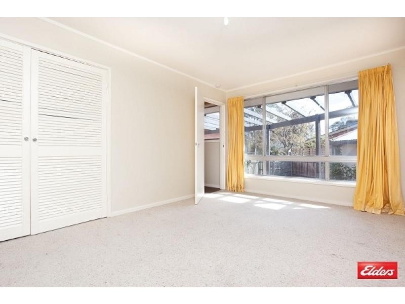 32 Elizabeth Crescent, Macquarie ACT 2614