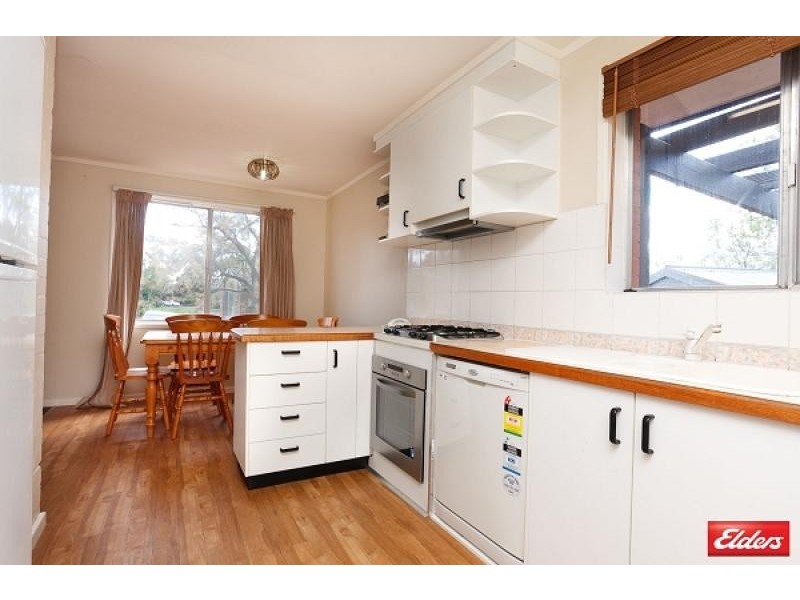 32 Elizabeth Crescent, Macquarie ACT 2614