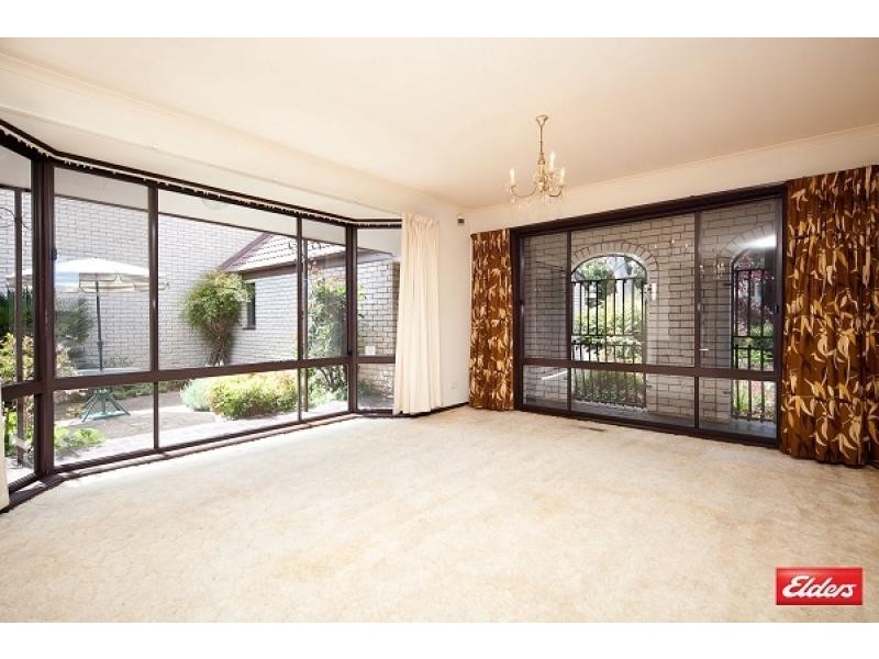 Unit 5 , 32 Teague Street, Cook ACT 2614