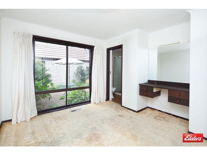 Unit 5 , 32 Teague Street, Cook ACT 2614