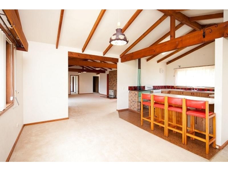8 North Place, Charnwood ACT 2615