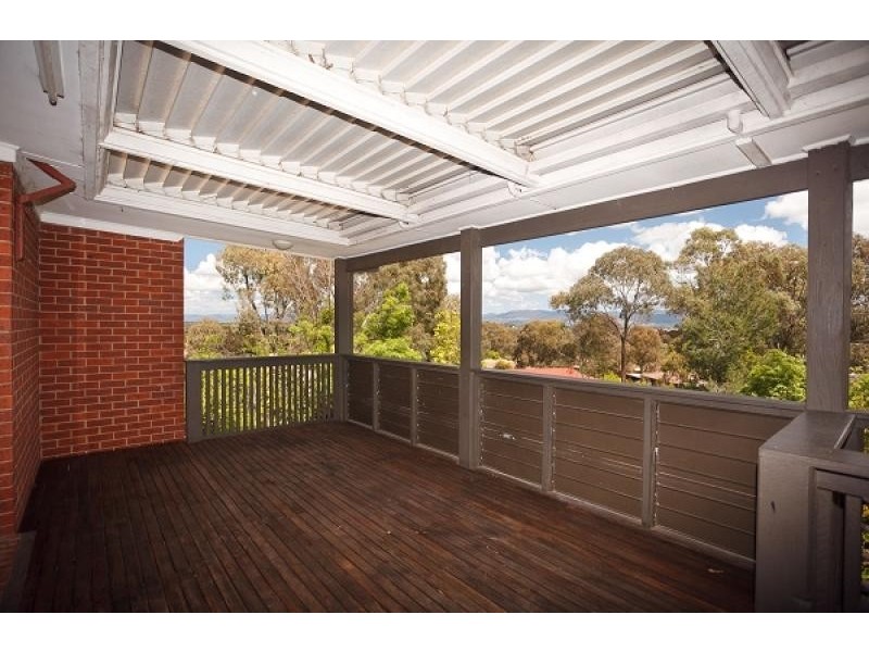 8 North Place, Charnwood ACT 2615