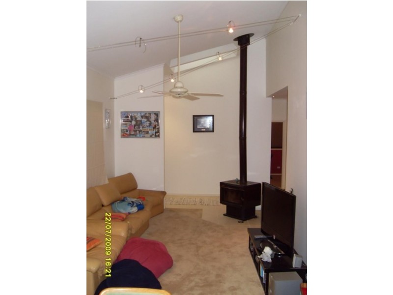 12 Shellshear Place, Florey ACT 2615