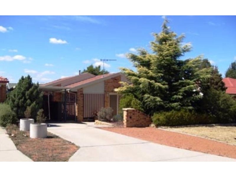 7 Lingiari Court, Ngunnawal ACT 2913