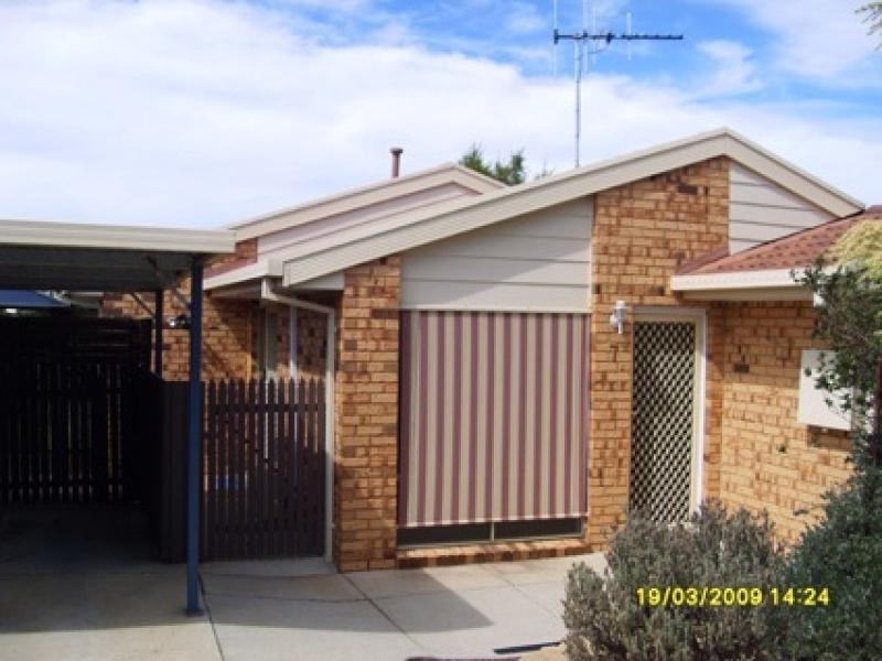 7 Lingiari Court, Ngunnawal ACT 2913