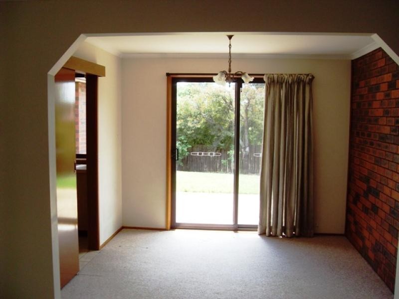 8 Monson Place, Mckellar ACT 2617