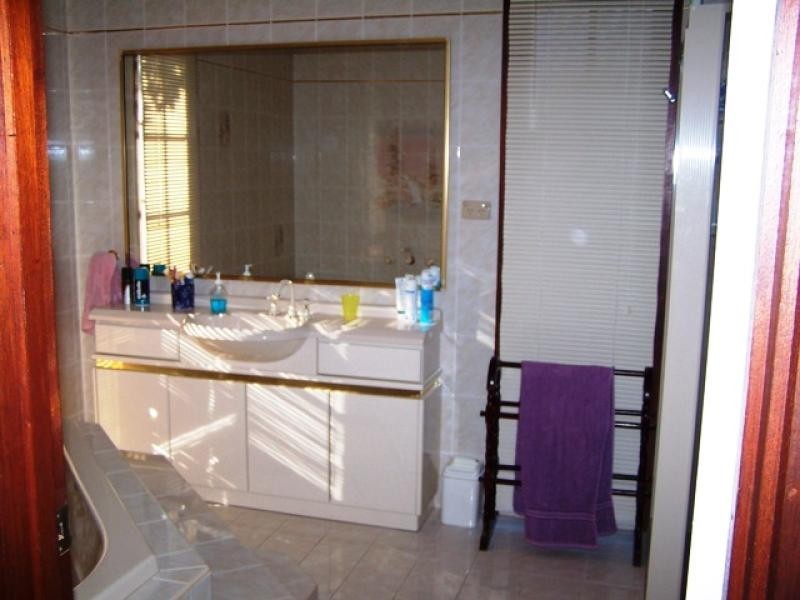 49 Ennor Crescent, Florey ACT 2615