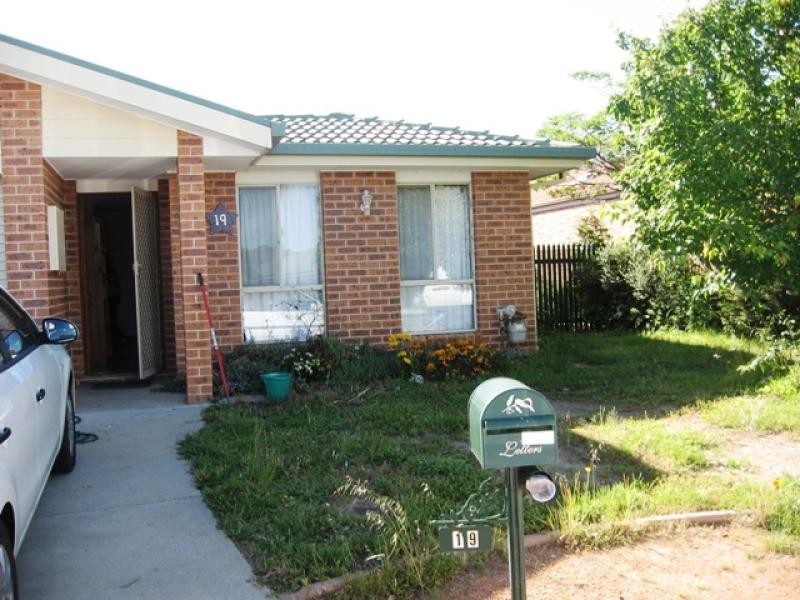19 Loban Court, Ngunnawal ACT 2913