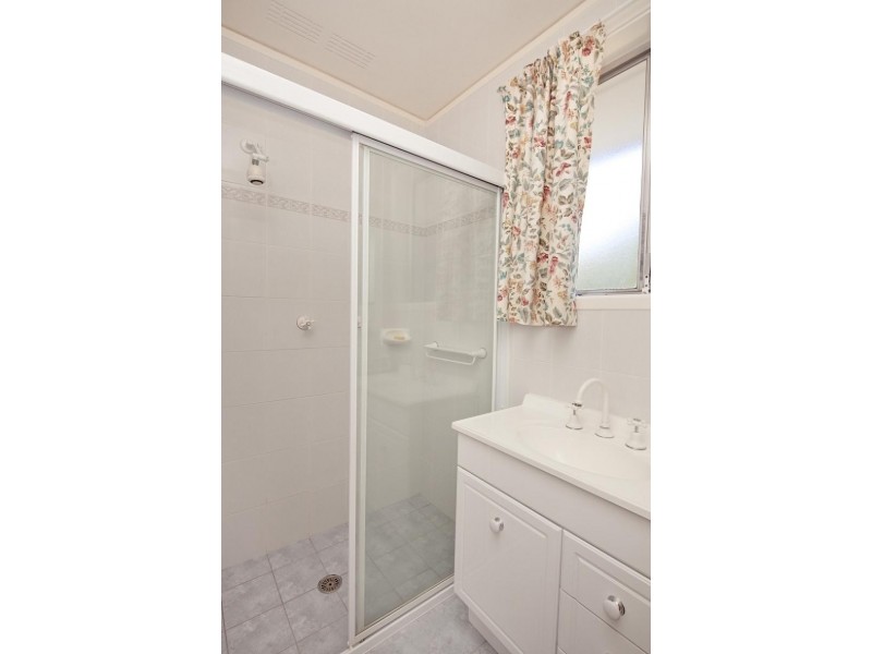 36 Cambridge Street, Cook ACT 2614