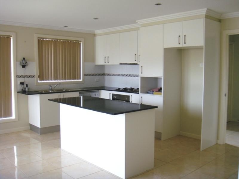 73 Oodgeroo Avenue, Franklin ACT 2913