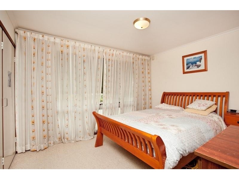 6 MCEACHERN CRESCENT, Melba ACT 2615