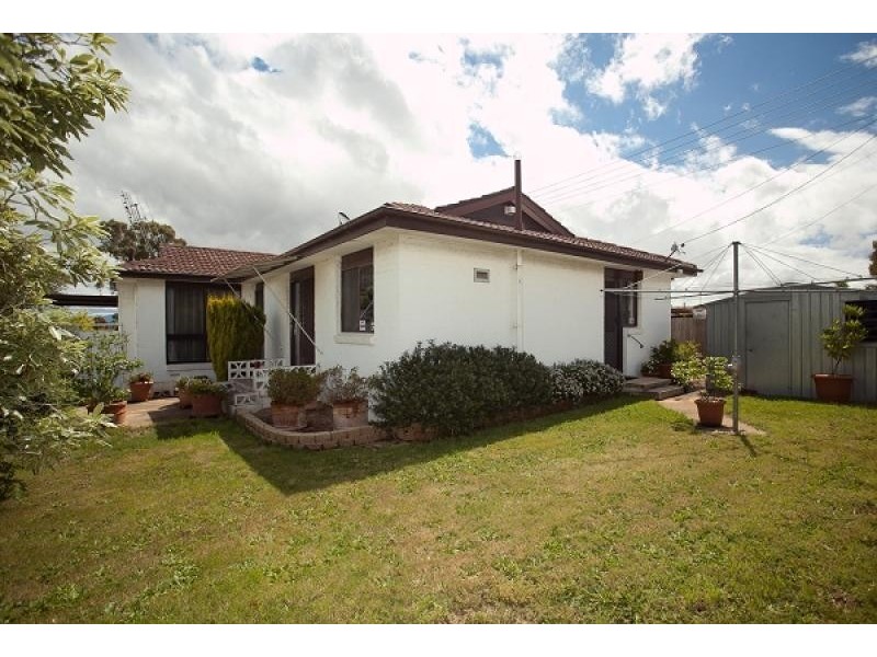 6 MCEACHERN CRESCENT, Melba ACT 2615