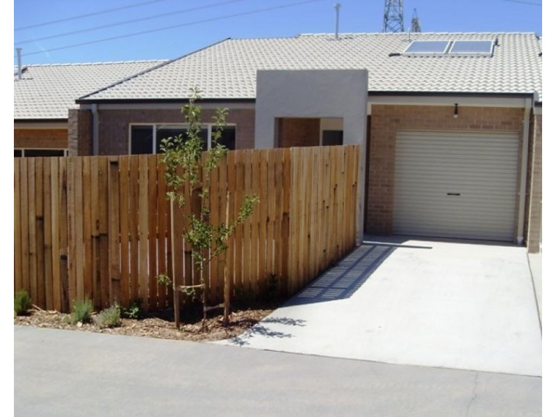 10/85 Macfarlane Burnet Avenue, Macgregor ACT 2615