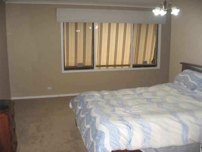 51 Wrenfordsley Place, Latham ACT 2615