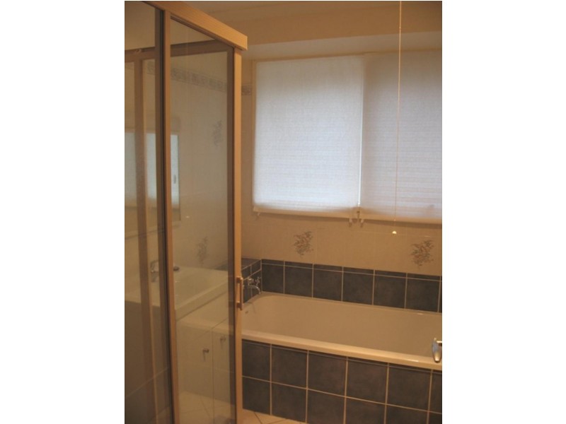 51 Wrenfordsley Place, Latham ACT 2615