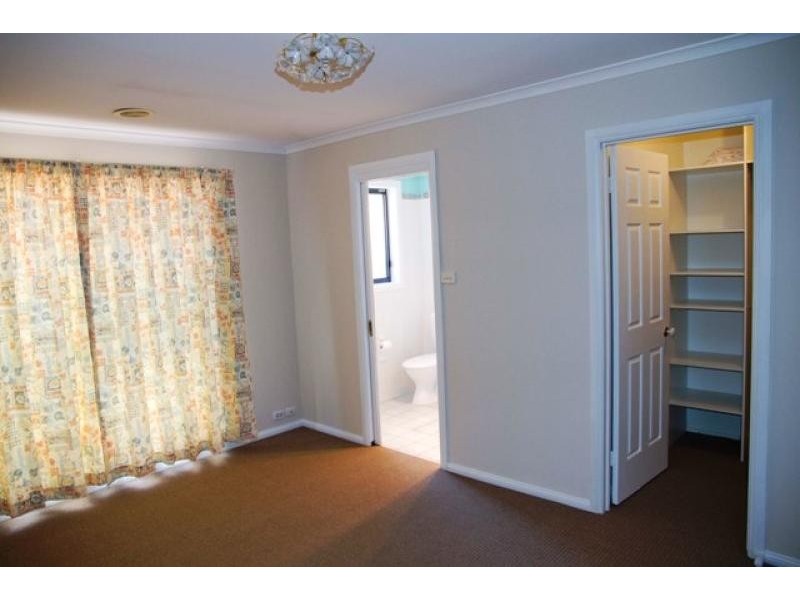 12 Lange Place, Bruce ACT 2617