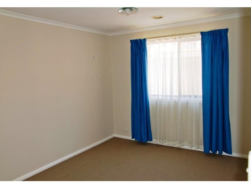 12 Lange Place, Bruce ACT 2617