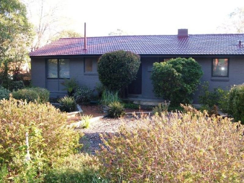 10 Grylls Crescent, Cook ACT 2614