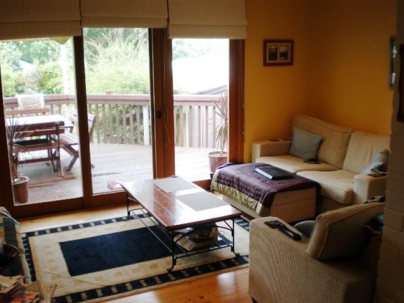 10 Grylls Crescent, Cook ACT 2614