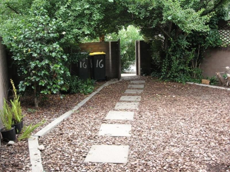 16/1 Evergood Close, Weston ACT 2611