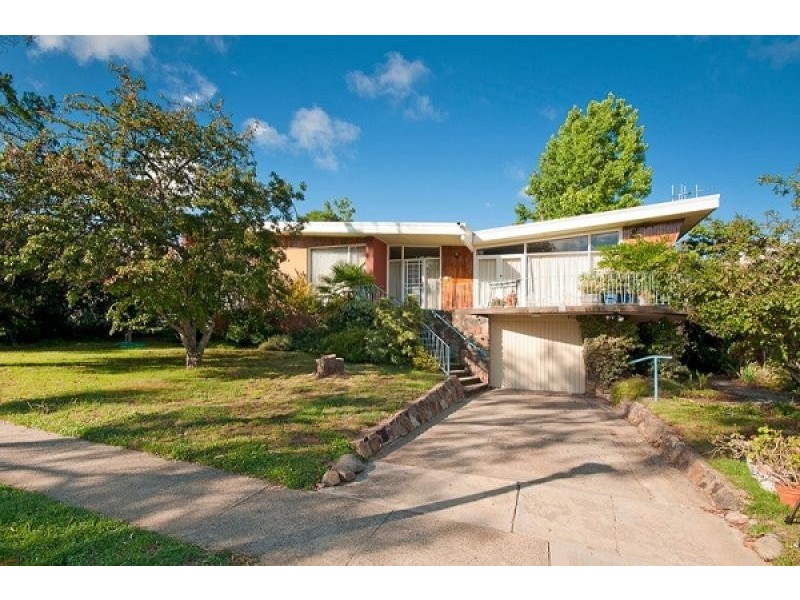 21 Gawler Crescent, Deakin ACT 2600