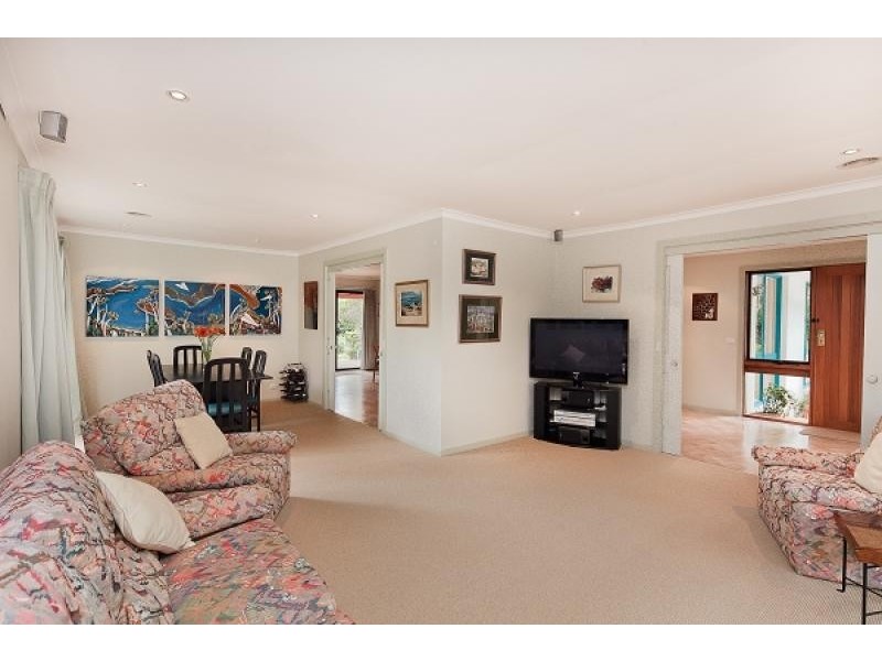 9 Mayo Street, Weetangera ACT 2614