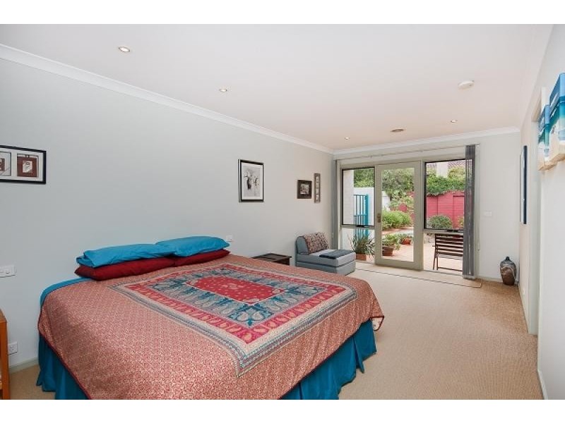 9 Mayo Street, Weetangera ACT 2614