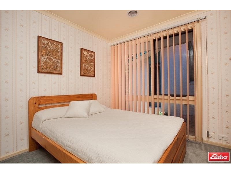 9 Mayo Street, Weetangera ACT 2614