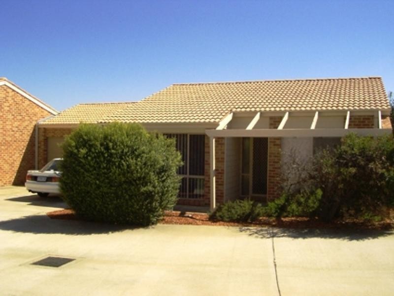 2/5 Figg Place, Palmerston ACT 2913