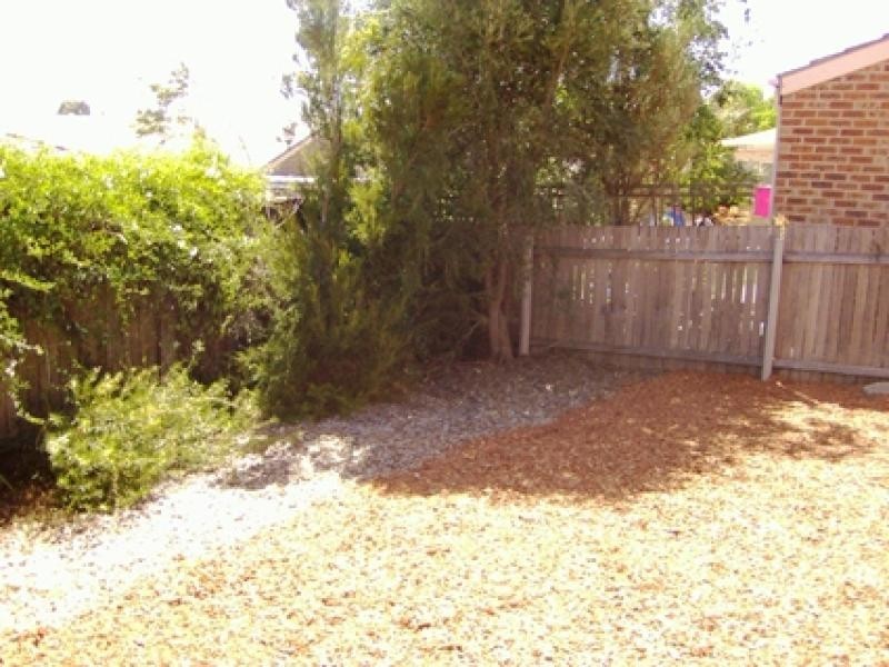 2/5 Figg Place, Palmerston ACT 2913