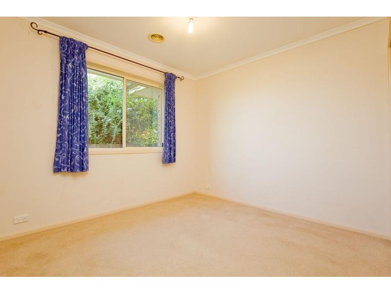 14 Dacomb Court, Dunlop ACT 2615