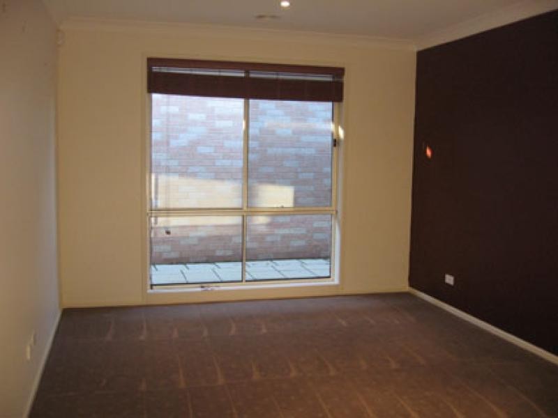 14 Eurobin Street, Harrison ACT 2914