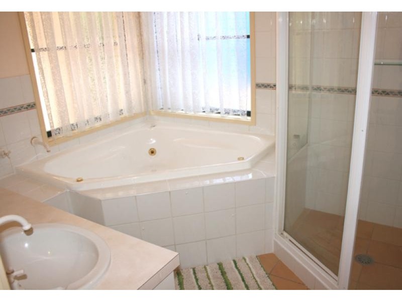 5 Ives Court, Melba ACT 2615