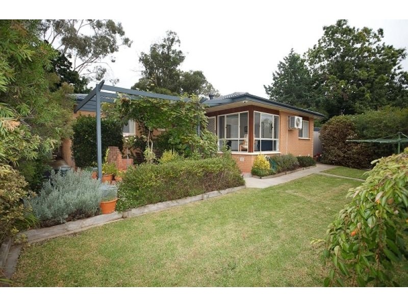 5 Mackellar Crescent, Cook ACT 2614