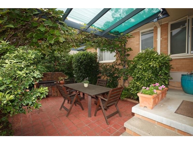 5 Mackellar Crescent, Cook ACT 2614