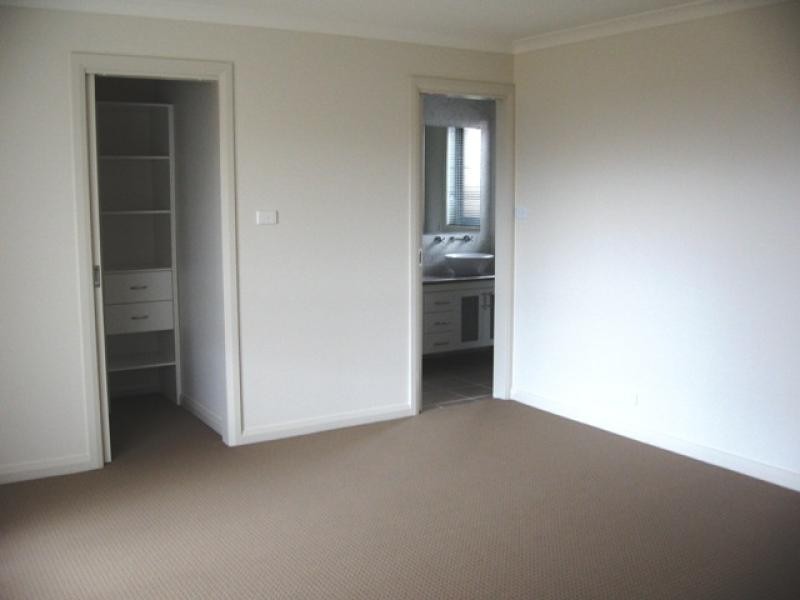 24 Greenman Street, Macgregor ACT 2615