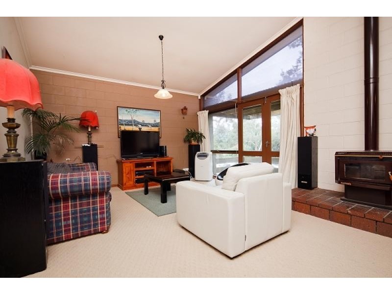 15 Mathieson Crescent, Weetangera ACT 2614