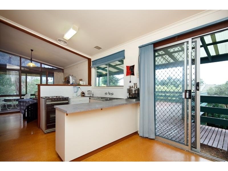 15 Mathieson Crescent, Weetangera ACT 2614