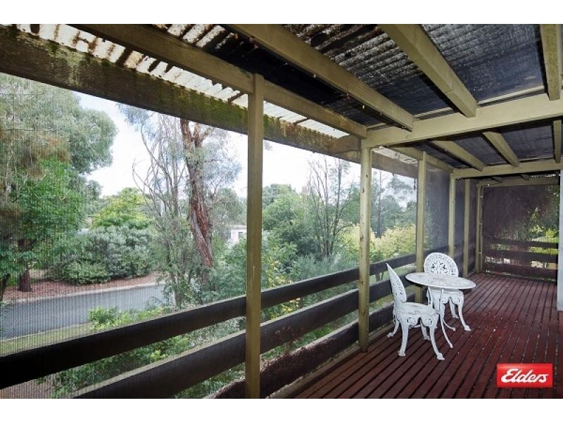 15 Mathieson Crescent, Weetangera ACT 2614