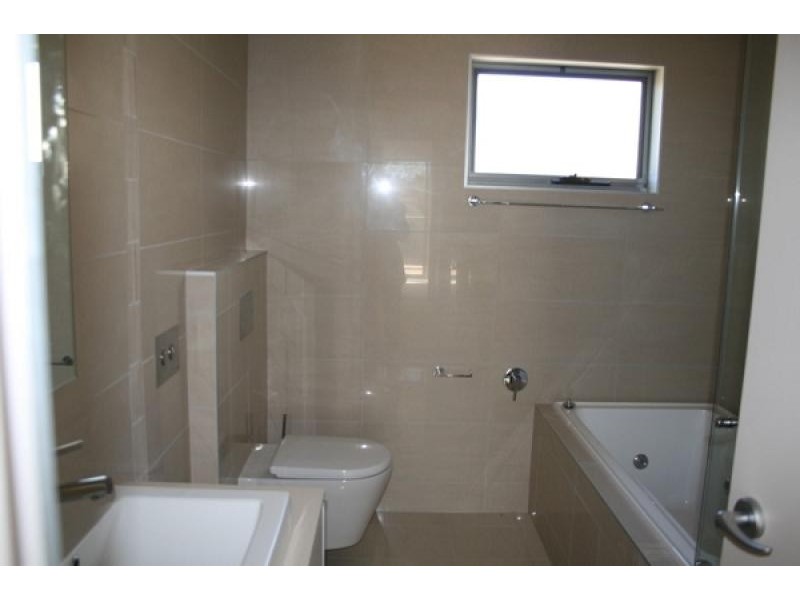 Apartment 2, 36 Strzelecki Crescent, Narrabundah ACT 2604